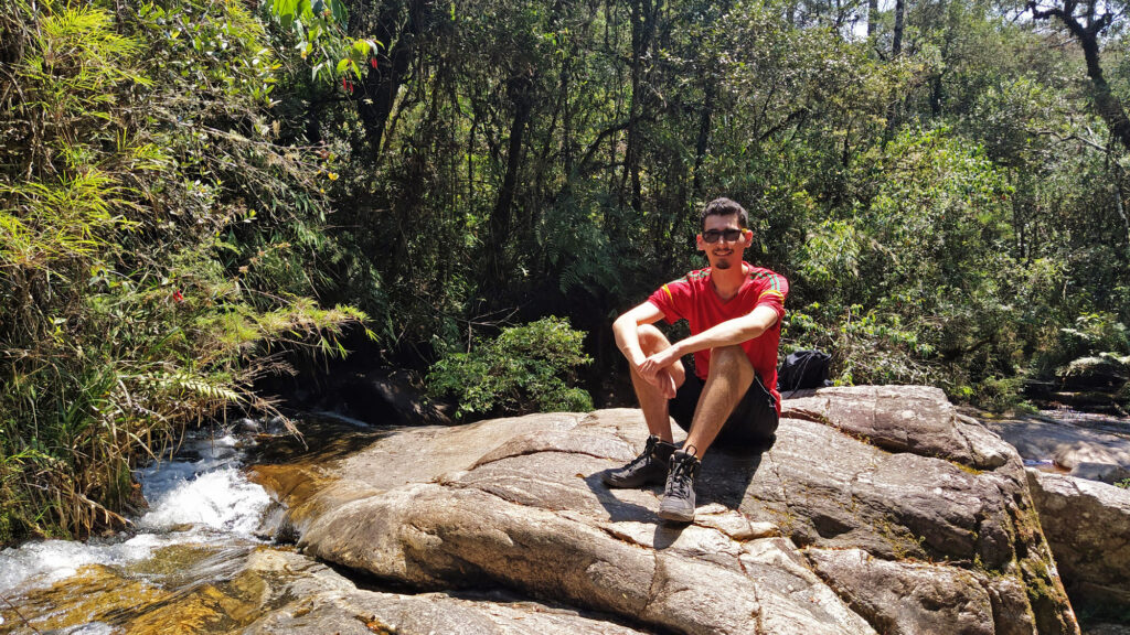 Trilha da Cachoeira - Horto Florestal