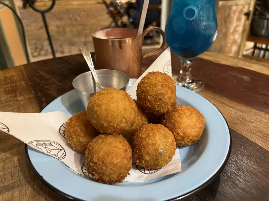 Bolinho de Costela - Santa Prosa