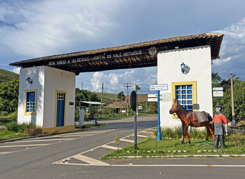 Portal de Silveiras