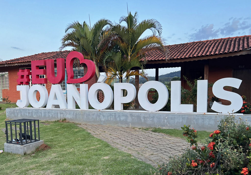 Bate e volta em Joanópolis