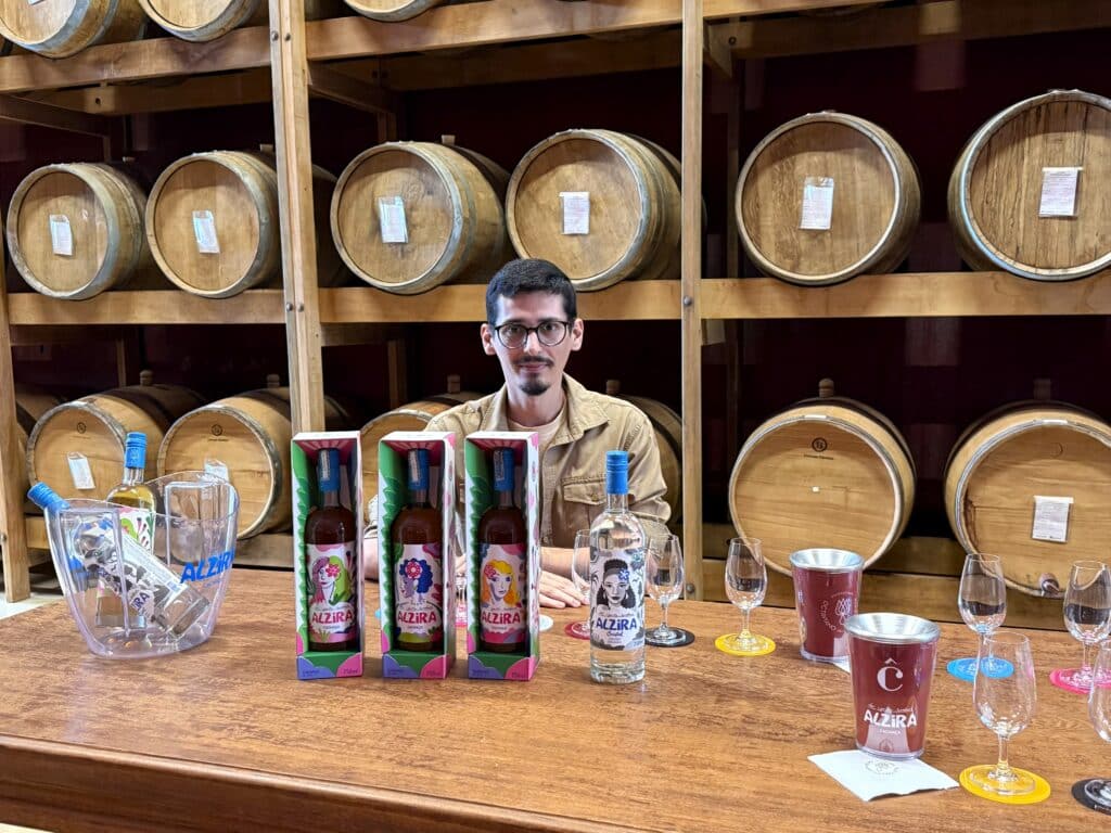 Como é o tour na Destilaria Octaviano Della Colletta